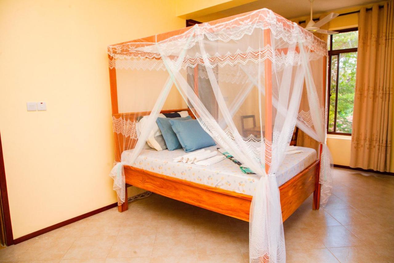 Mikoko Beach & Cottages Bagamoyo Kültér fotó